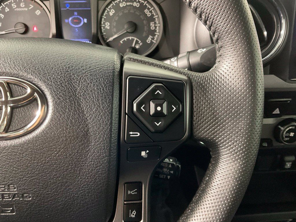 Used 2019 Toyota Tacoma TRD Sport RWD image 25