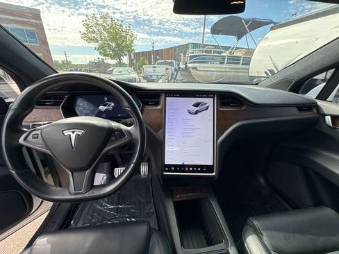 Used 2020 Tesla Model X Long Range AWD/4WD image 12