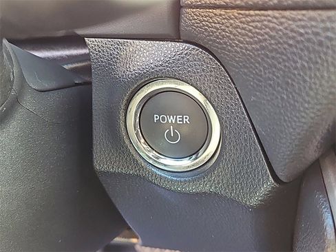 Used 2024 Toyota RAV4 SE image 24