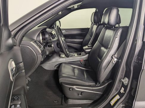 Used 2019 Jeep Grand Cherokee Limited RWD image 14