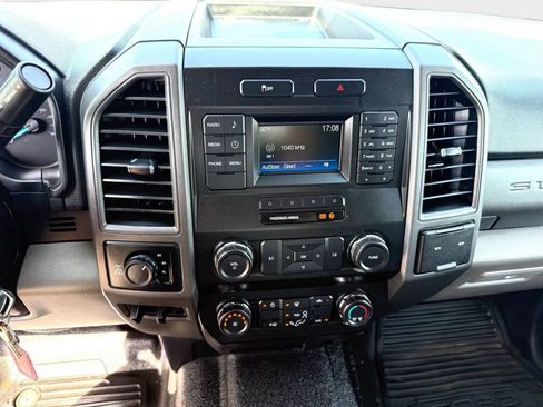Used 2019 Ford F250 XL w/ Power Equipment Group AWD/4WD image 15