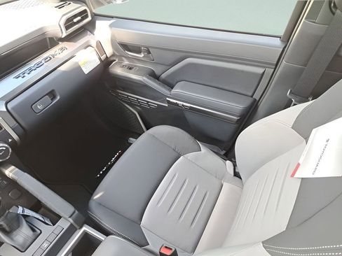 New 2025 Toyota Tacoma TRD Off-Road image 12