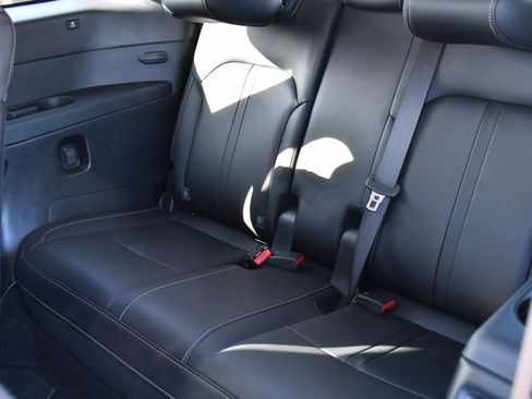 Used 2024 MAZDA CX-90 3.3 Turbo w/ Preferred Plus image 38