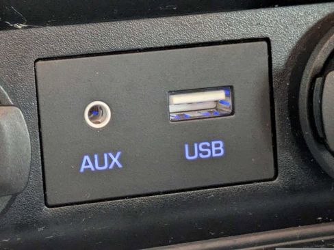 Used 2017 Hyundai Elantra SE image 20