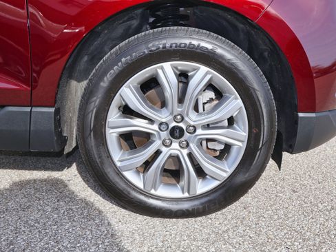 Used 2024 Ford Edge Titanium image 26