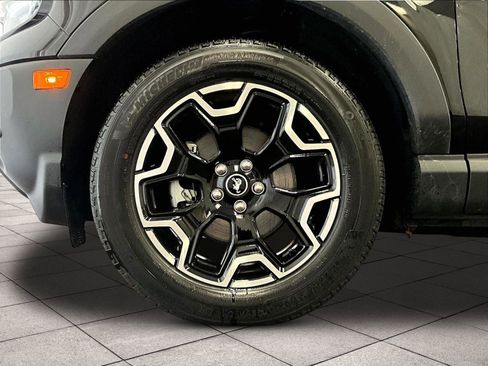 Certified 2025 Ford Bronco Sport Outer Banks w/ Outer Banks Tech Package+ image 8