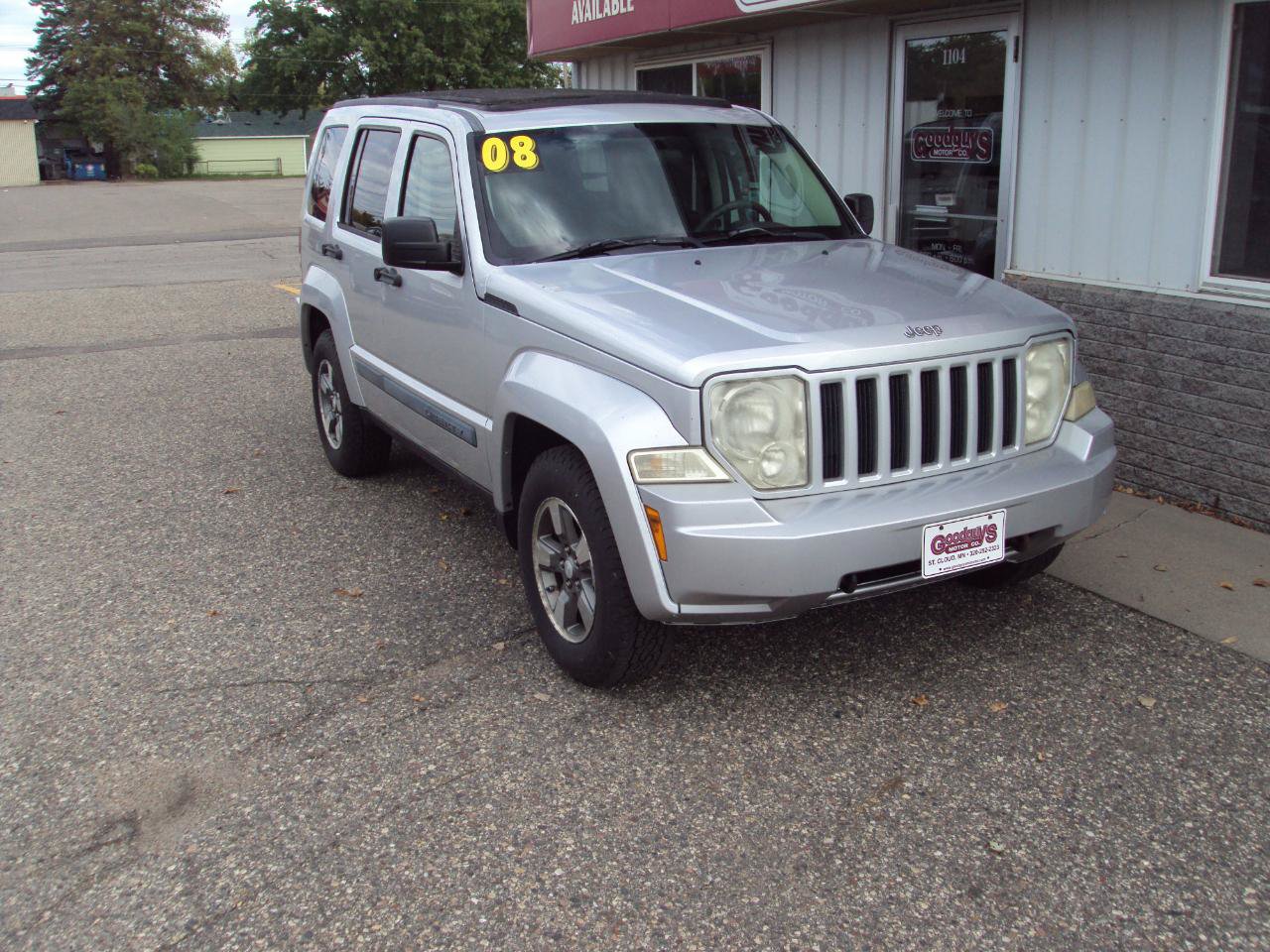 Used 2008 Jeep Liberty Sport w/ Popular Equipment Group AWD/4WD image 2
