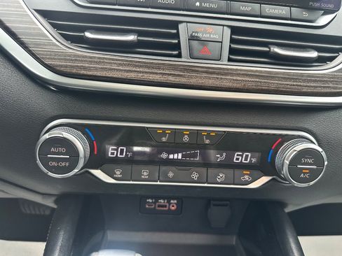 Used 2020 Nissan Altima 2.5 SL FWD image 27