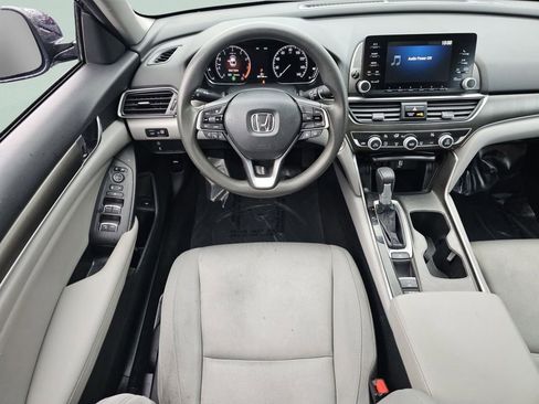 Used 2019 Honda Accord LX image 4