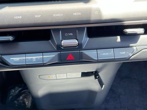 New 2026 Kia EV9 Light RWD image 16