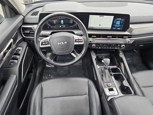 Certified 2024 Kia Telluride S image 11