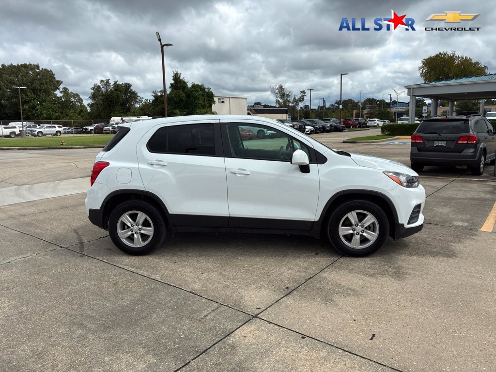 Used 2022 Chevrolet Trax LS w/ Tint and Cruise Package FWD image 2