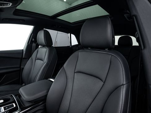 Certified 2025 Audi Q8 Premium Plus w/ Premium Plus Package image 12