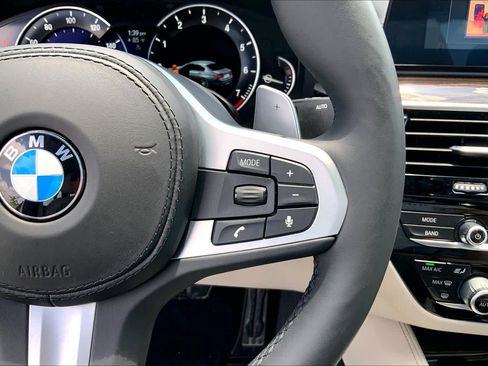 Used 2019 BMW 540i w/ M Sport Package RWD image 22