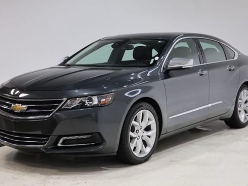 Used 2015 Chevrolet Impala LTZ FWD image 3