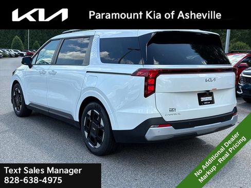 New 2026 Kia Carnival EX FWD image 4