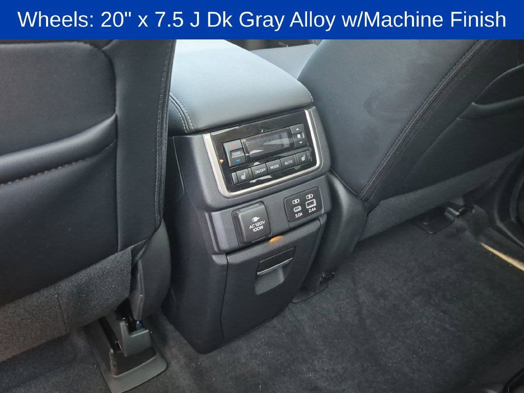 Used 2025 Subaru Ascent Touring AWD/4WD image 33