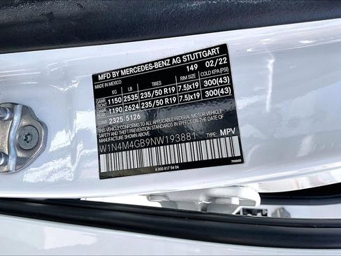 Used 2022 Mercedes-Benz GLB 250 image 17