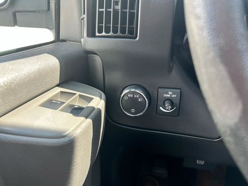 Used 2017 Chevrolet Express 2500 w/ Cold Climate Package image 19