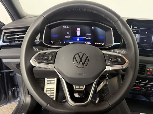 Used 2025 Volkswagen Jetta Sport FWD image 20