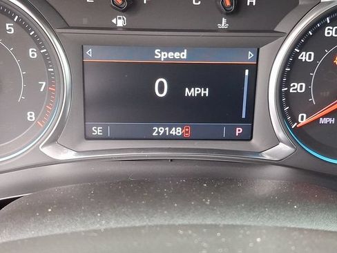 Used 2023 Chevrolet Traverse LT FWD image 20