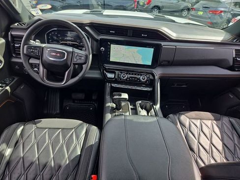 Certified 2024 GMC Sierra 1500 AT4 w/ Technology Package AWD/4WD image 22