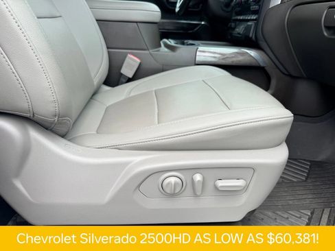 Used 2022 Chevrolet Silverado 2500 LTZ AWD/4WD image 20