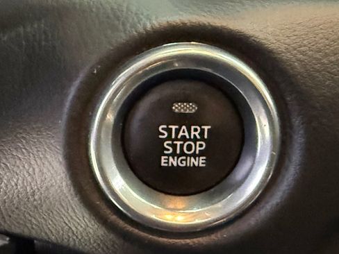 Used 2025 MAZDA CX-5 Carbon Edition image 16