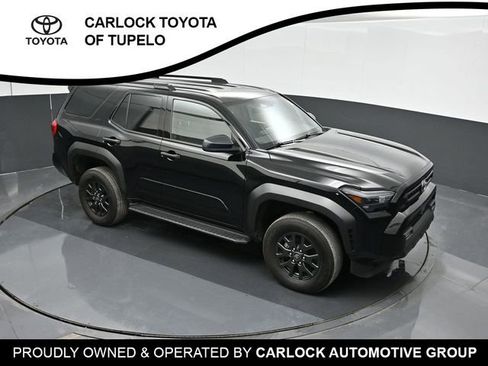 Used 2025 Toyota 4Runner SR5 AWD/4WD image 40