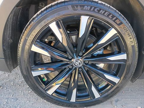 Used 2024 Toyota Crown Platinum image 17