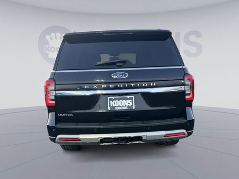 Used 2024 Ford Expedition Limited image 5