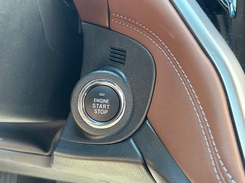 Used 2020 Subaru Outback Touring w/ Popular Package #2 AWD/4WD image 20