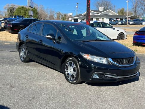 Used 2013 Honda Civic Hybrid Sedan image 2