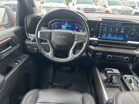 Certified 2023 Chevrolet Silverado 1500 RST w/ Convenience Package II AWD/4WD image 30