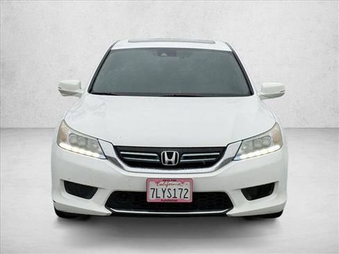 Used 2015 Honda Accord Touring image 2