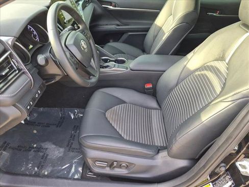 Used 2024 Toyota Camry SE FWD image 14
