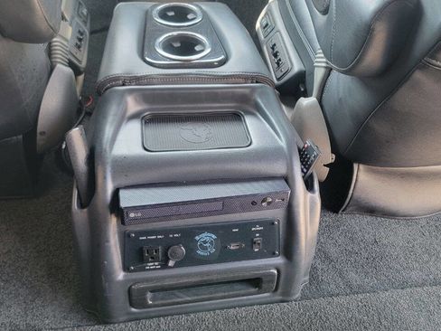 Used 2021 GMC Savana 2500 w/ Enhanced Convenience Package image 27