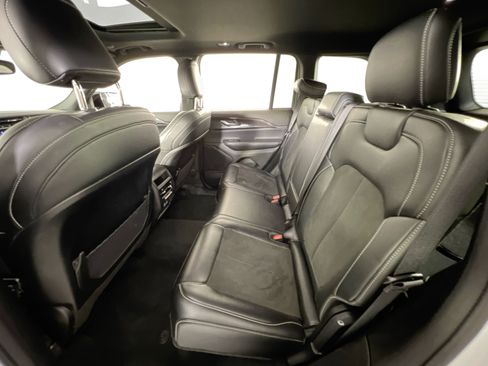 Used 2023 Jeep Grand Cherokee Altitude image 19