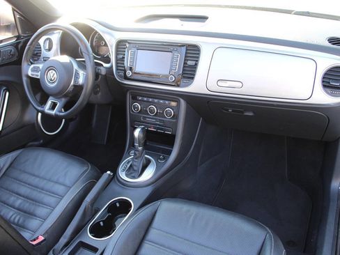 Used 2014 Volkswagen Beetle TDI image 35