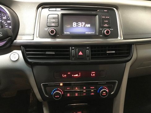 Used 2016 Kia Optima EX FWD image 26