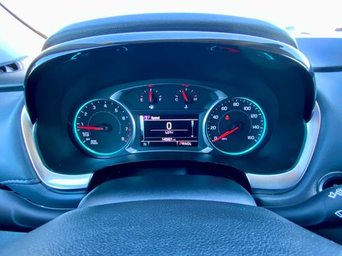 Used 2018 Chevrolet Traverse LT image 40