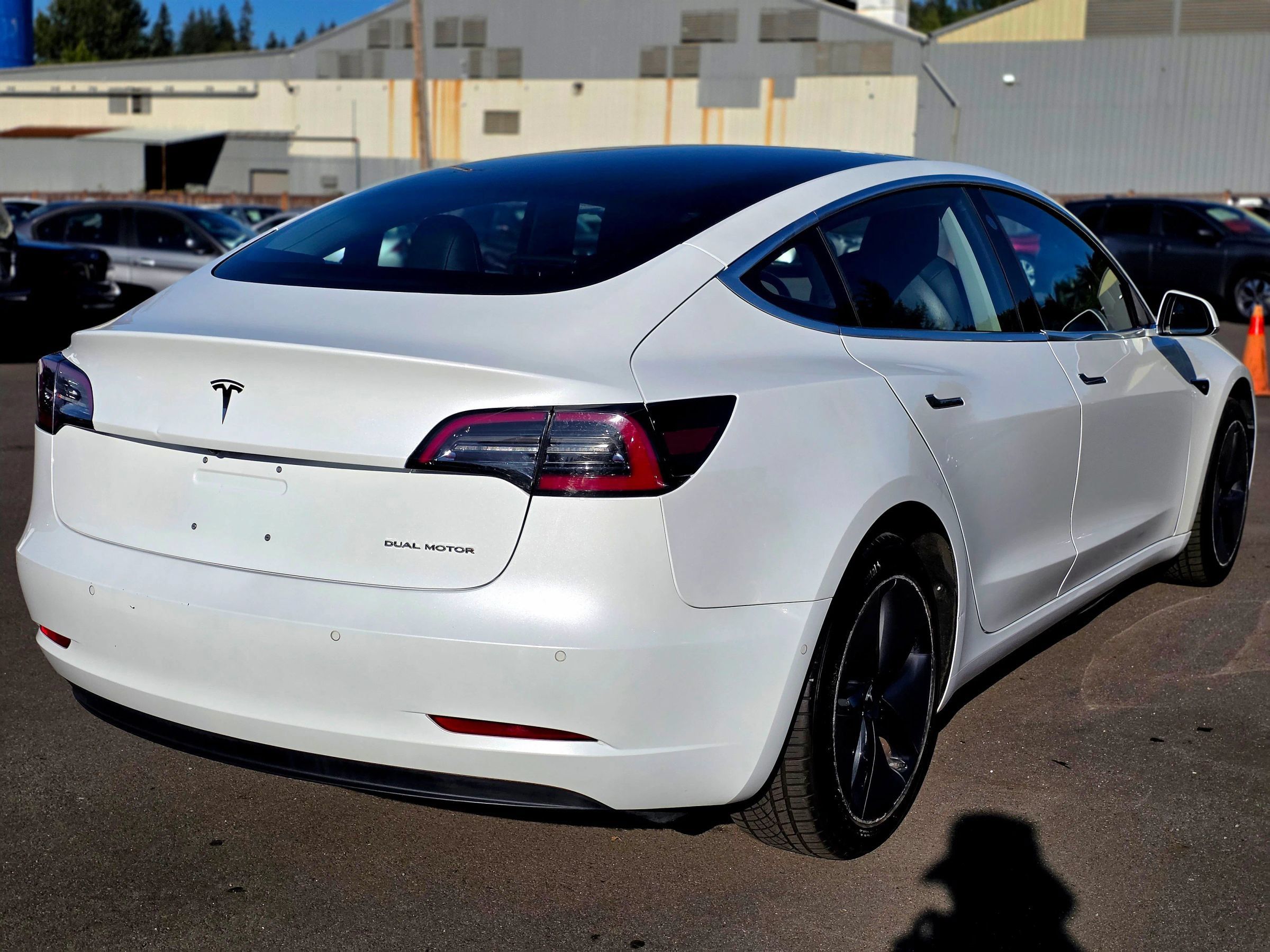 Used 2018 Tesla Model 3 Long Range AWD/4WD image 13