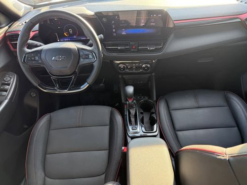 Used 2025 Chevrolet TrailBlazer RS w/ Convenience Package image 10