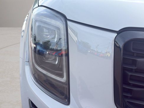 Used 2022 Kia Telluride EX w/ EX Premium Package AWD/4WD image 9