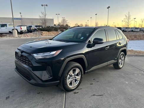 Used 2025 Toyota RAV4 XLE w/ Convenience Package image 3