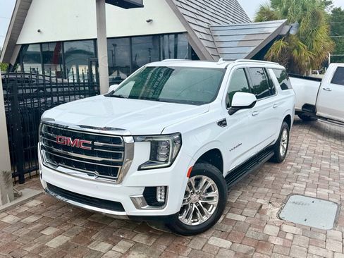 Used 2023 GMC Yukon XL SLT AWD/4WD image 26