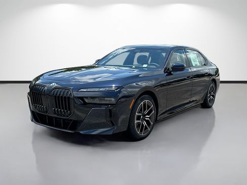 New 2026 BMW i7 eDrive50 w/ Executive Package RWD image 7