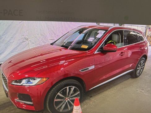 Used 2023 Jaguar F-PACE S image 1