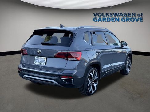 Used 2023 Volkswagen Taos SEL image 6