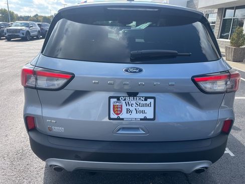 Used 2022 Ford Escape SE w/ Convenience Package image 4